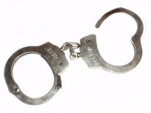 police_handcuffs_alt4-300x224